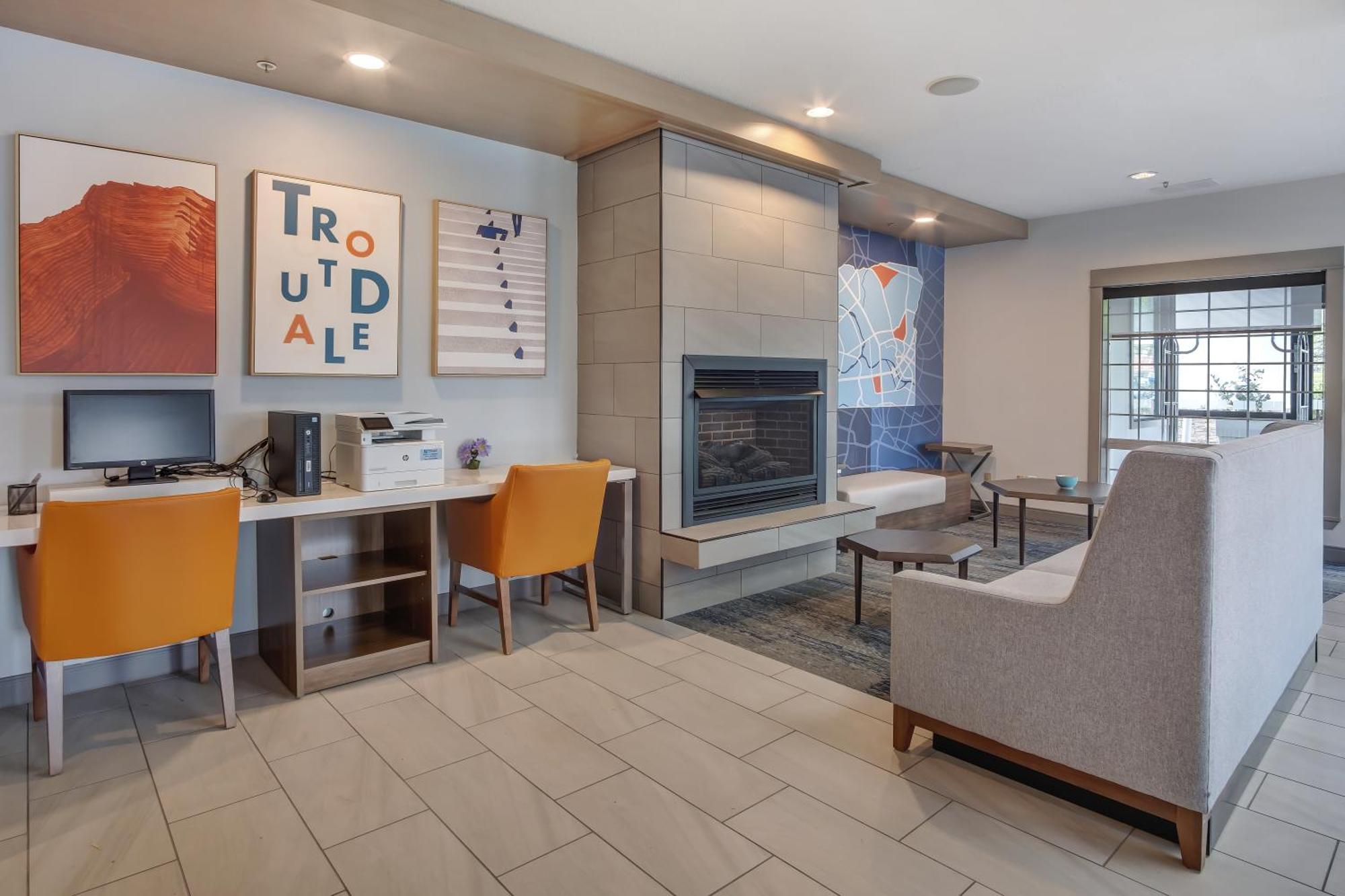 Holiday Inn Express Portland East - Columbia Gorge By Ihg Troutdale Buitenkant foto
