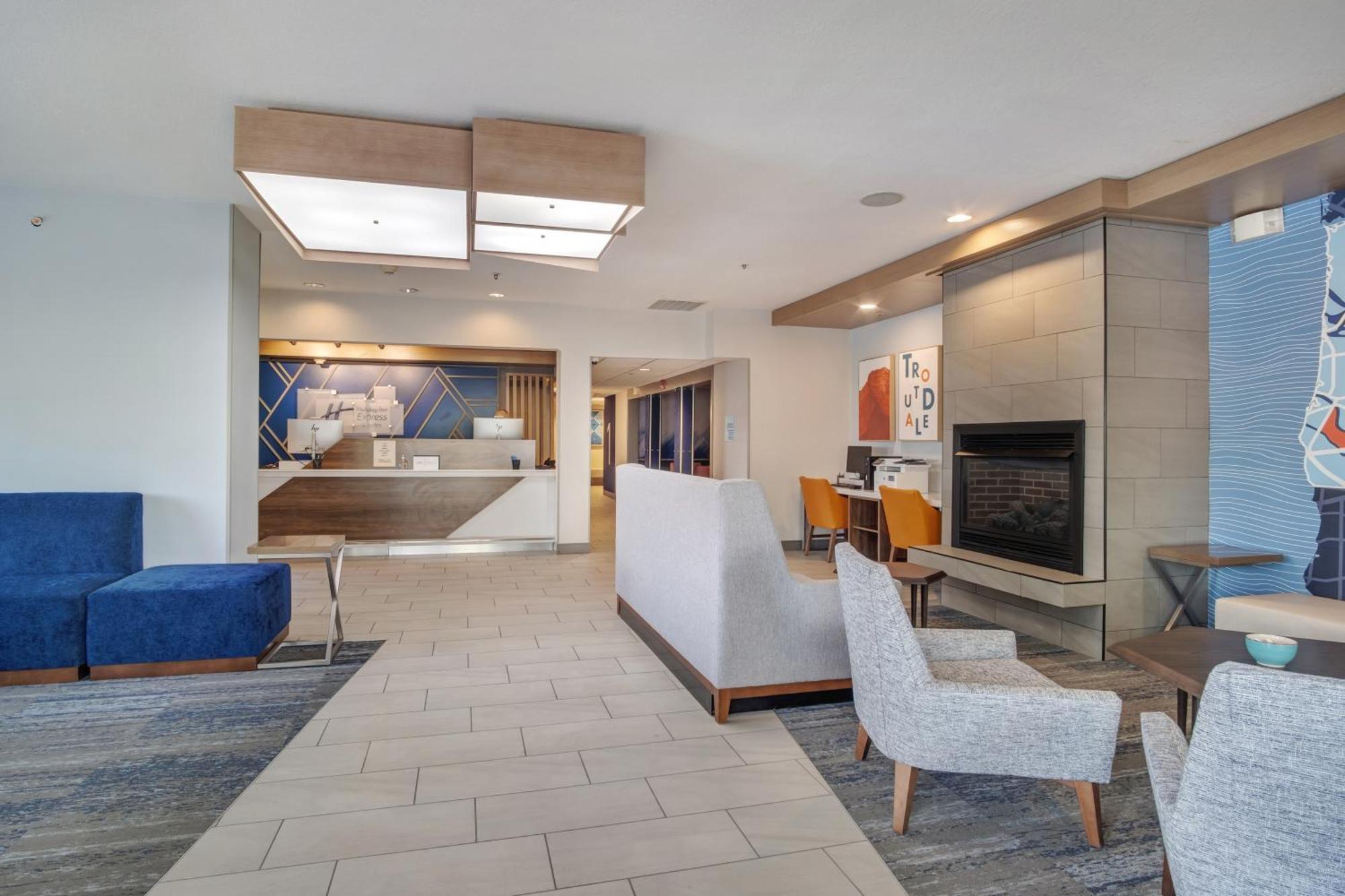 Holiday Inn Express Portland East - Columbia Gorge By Ihg Troutdale Buitenkant foto