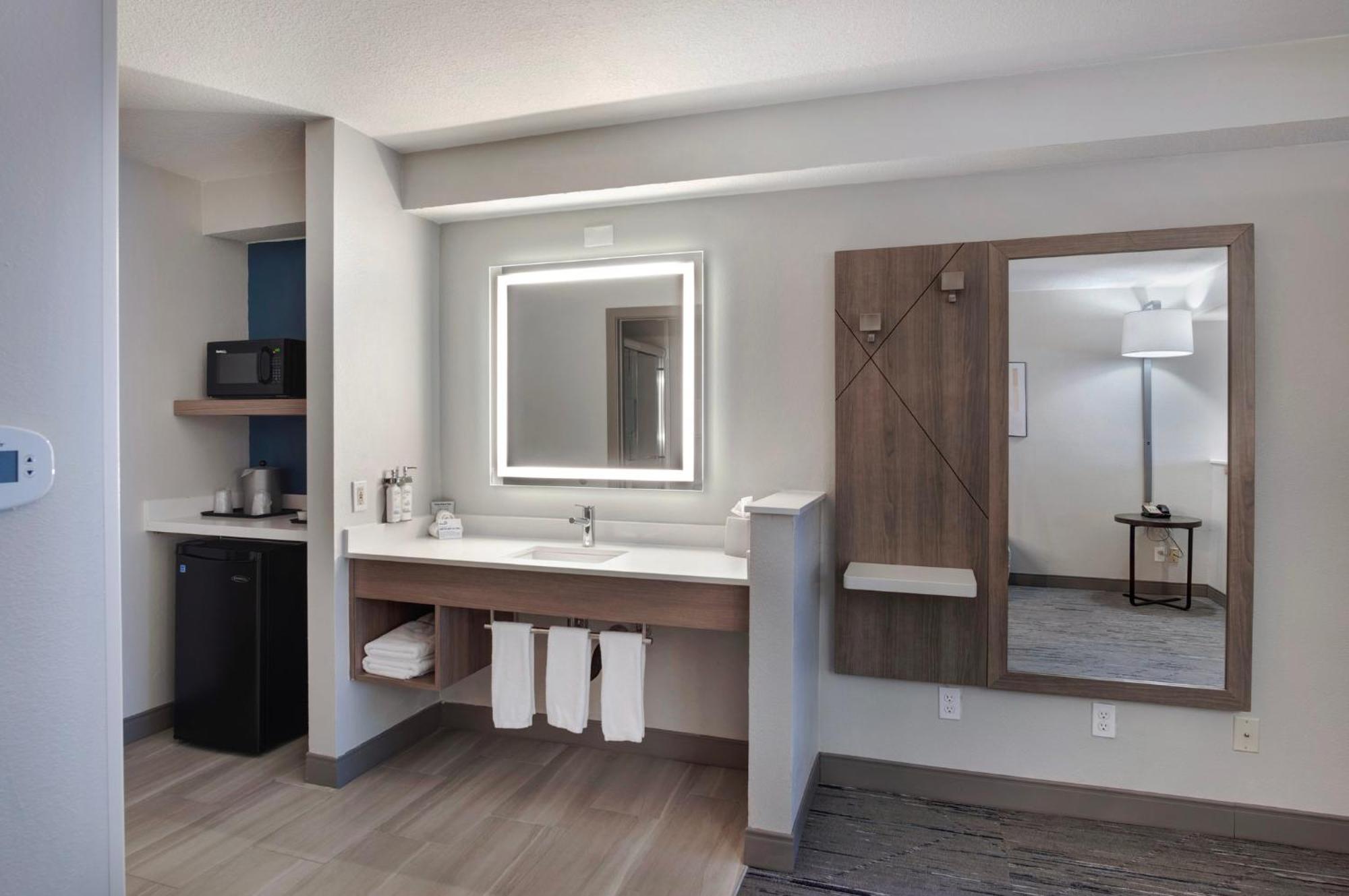 Holiday Inn Express Portland East - Columbia Gorge By Ihg Troutdale Buitenkant foto