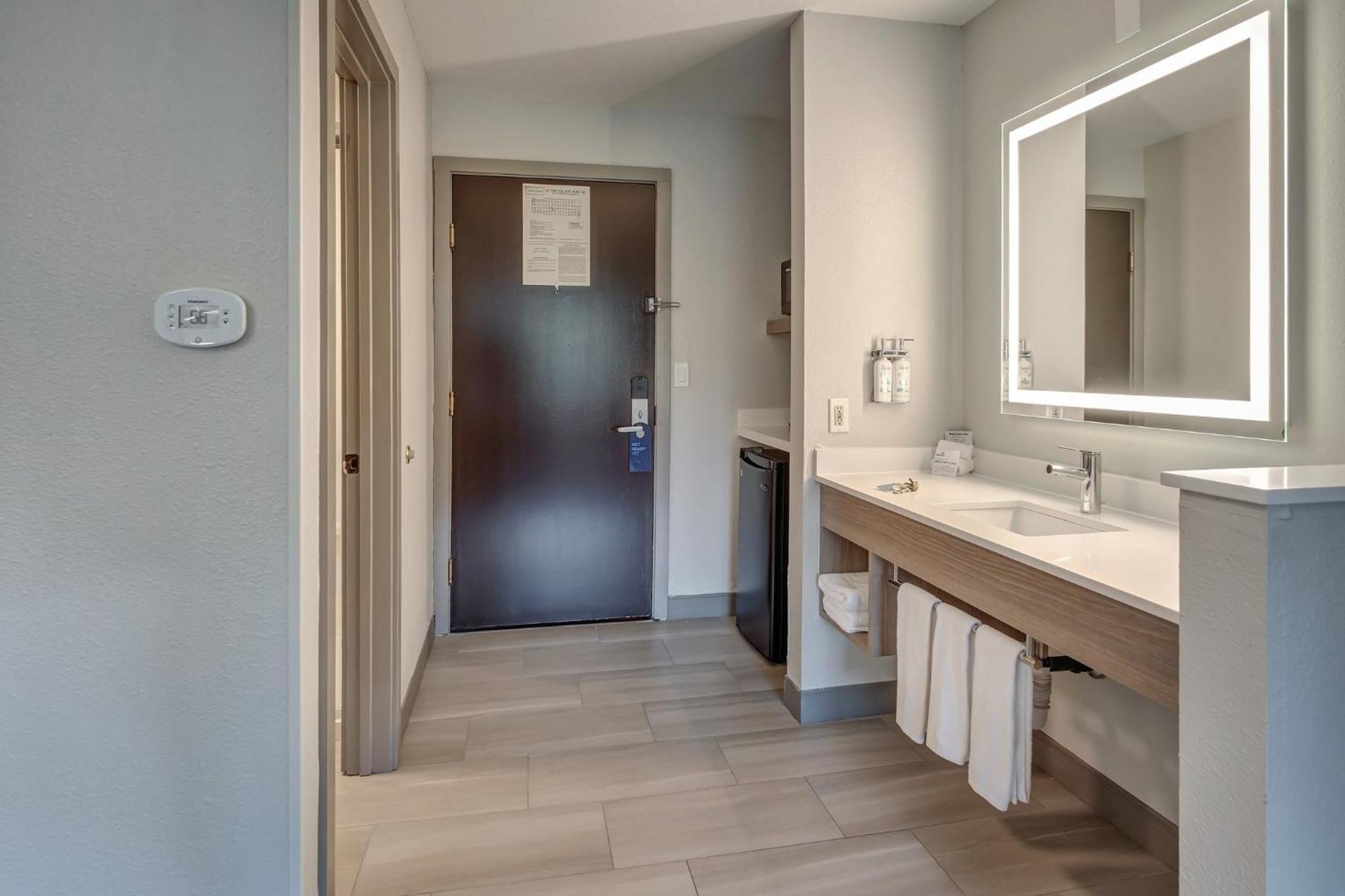 Holiday Inn Express Portland East - Columbia Gorge By Ihg Troutdale Buitenkant foto