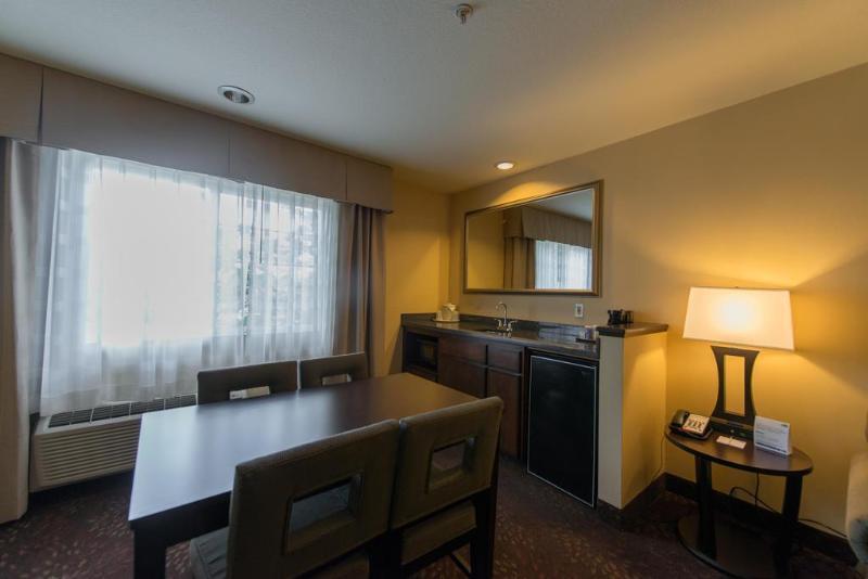 Holiday Inn Express Portland East - Columbia Gorge By Ihg Troutdale Buitenkant foto